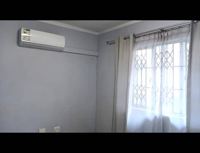 2 BEDROOM FLAT FOR SALE IN BLUFF